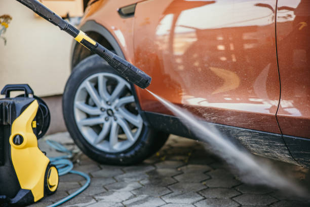 Best Pressure Washing Driveway  in Schertz, TX
